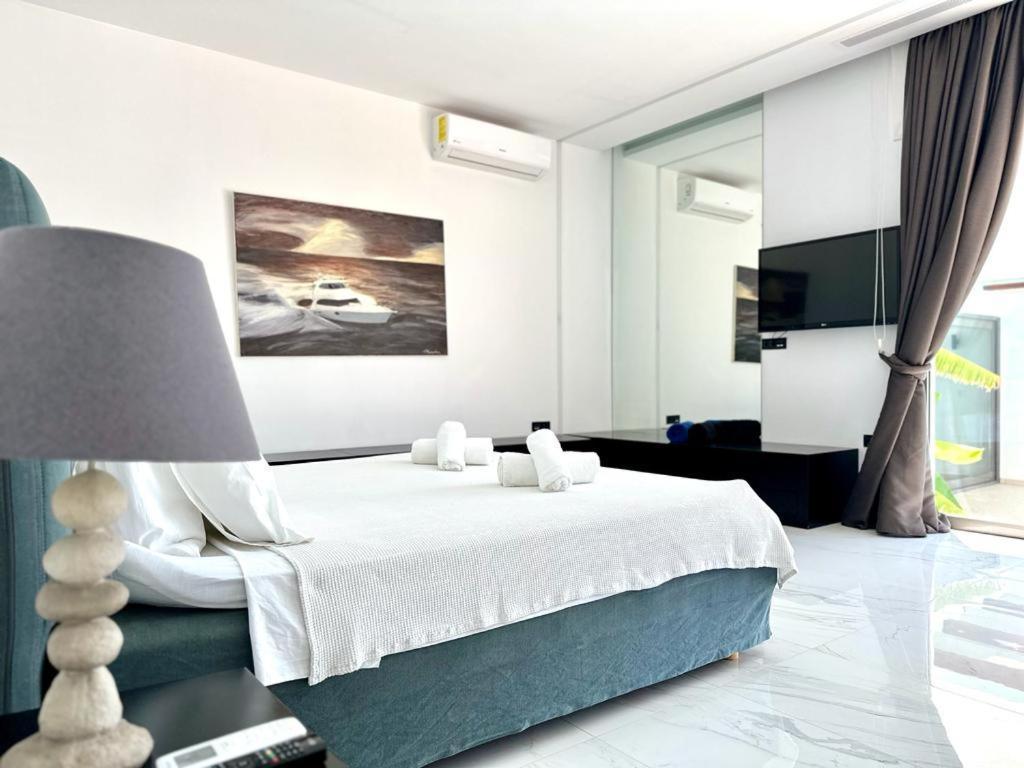Leblanc Luxurious Beachfront Villa, Gcollectiongr Ерміоні Екстер'єр фото